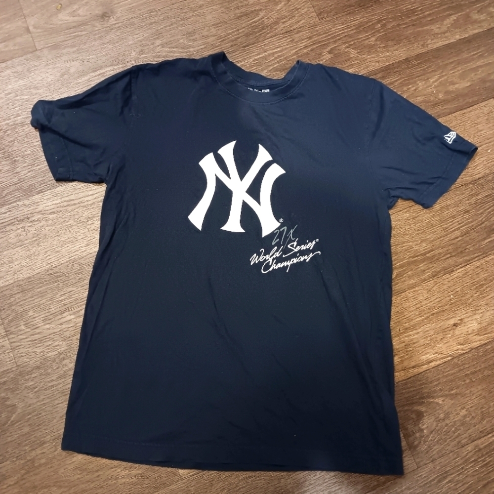 New Era Dark Blue Yankees Championship Tee Size S